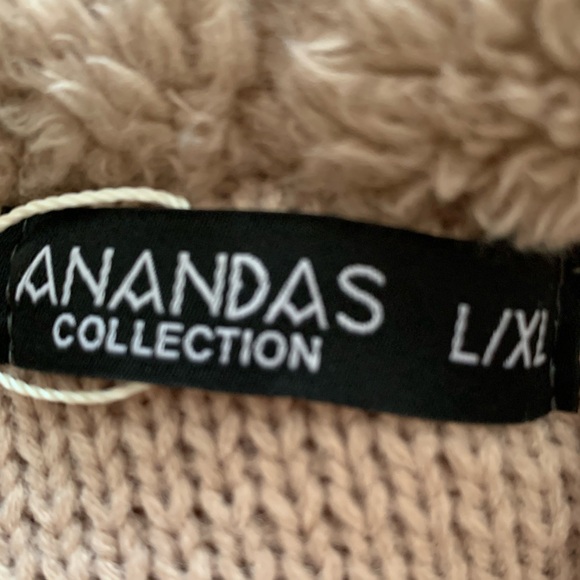Anandas Collection- Size L/XL - Picture 7 of 11